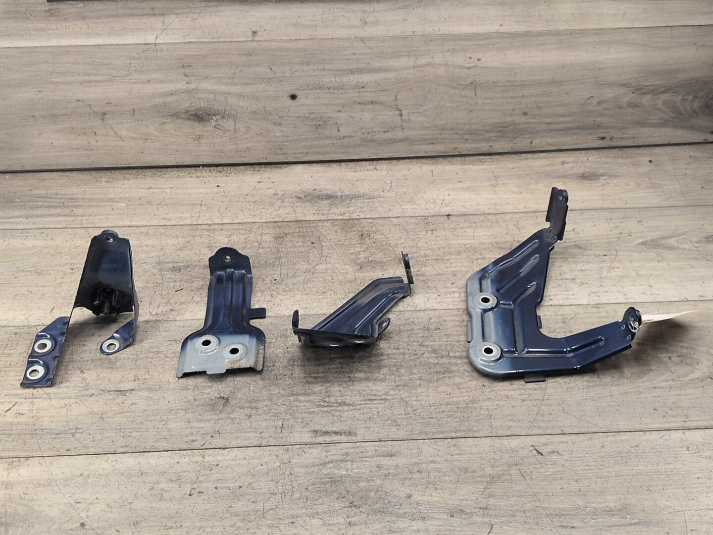 2018 - 2024 BMW X3 G01 Front Left Driver Fender Brackets SET 7424677 B58B30M0