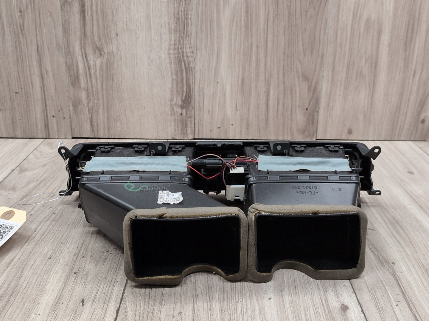 2011 - 2016 BMW 535i F10 Dashboard Dash Board Middle Center Air Vent 9166885 N55B30A