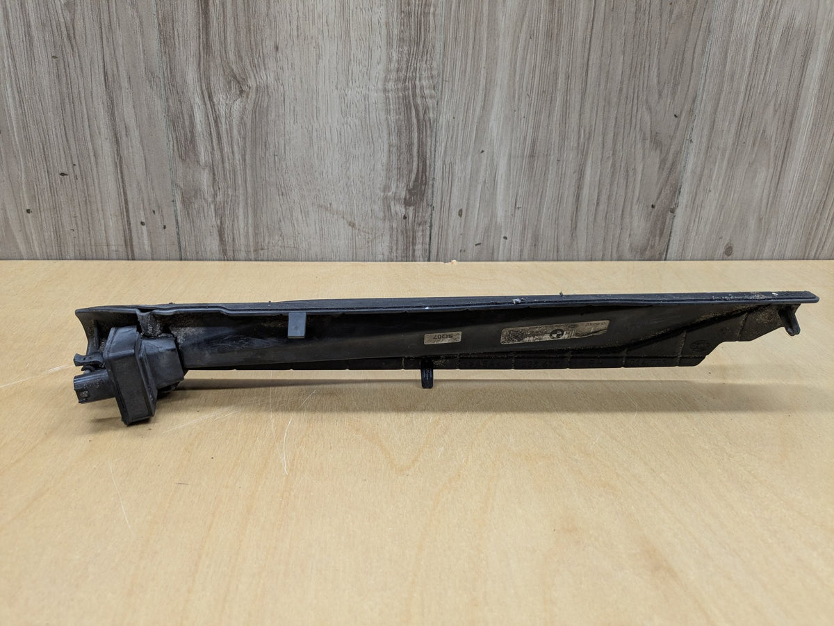 2022-2026 BMW 430i G26 Right Passenger Side Rocker Panel Light 5A09226 OEM
