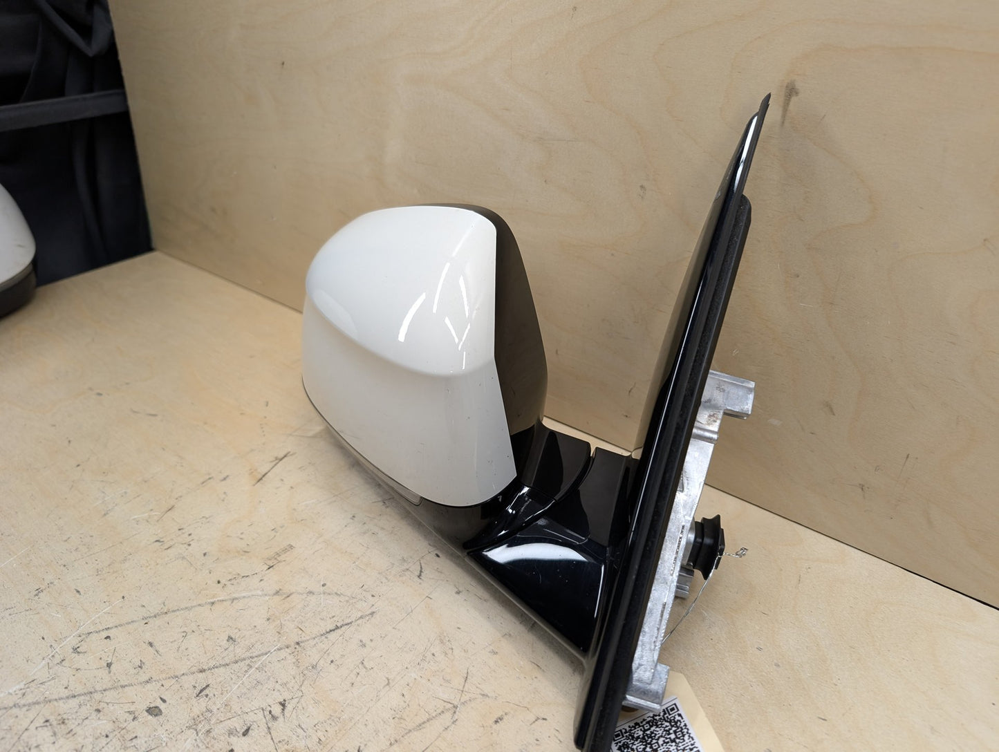2018-2024 BMW X3 G01 Front Right Passenger Side Mirror Assembly 8491670
