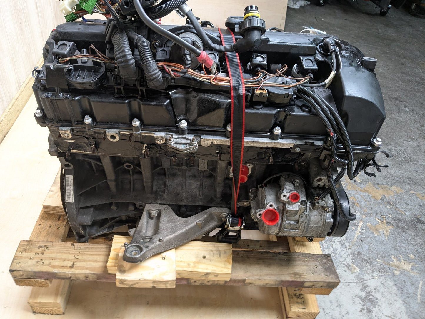 OEM BMW E88 E90 E92 N52 Engine Motor N52B30A RWD 192959 Miles