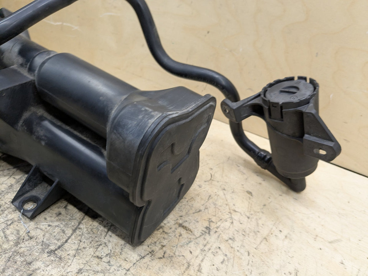 2007-2013 BMW 328i E92 Fuel Vapor Charcoal Canister 7165340 OEM