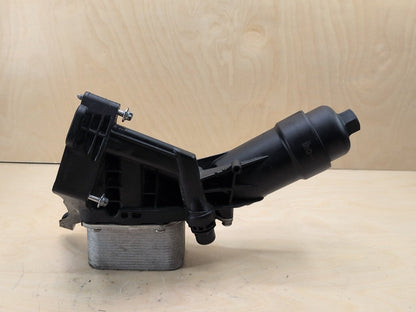 16-20 OEM BMW F22 F30 F32 F36 G01 G30 X3 330 430 Engine B46 Oil Filter Housing