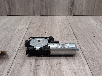 2019-2026 BMW X5 G05 Sunroof Sun Roof Glass Motor 7933159 OEM