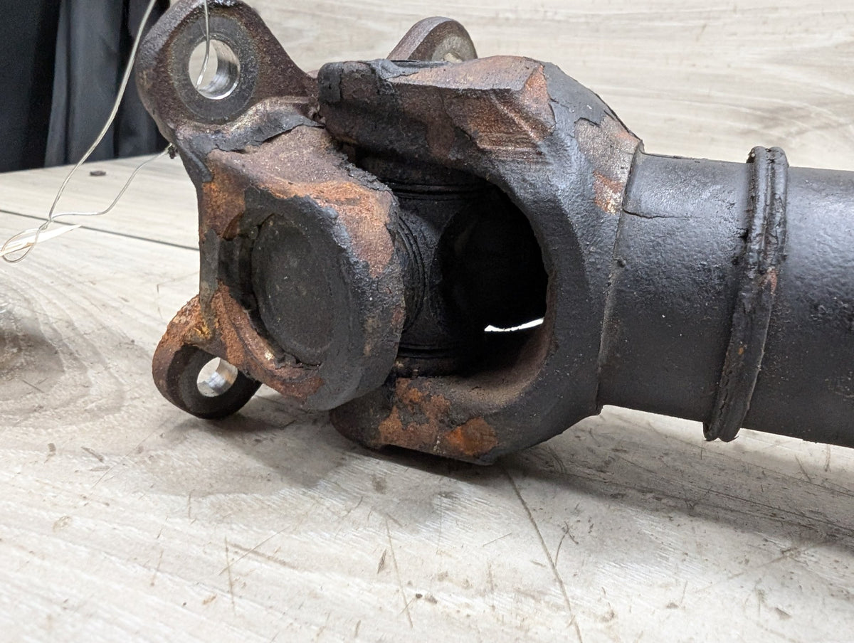 OEM BMW E70 F15 F16 F85 F86 X5 X6 Front Driveshaft Axle Drive Shaft Propeller