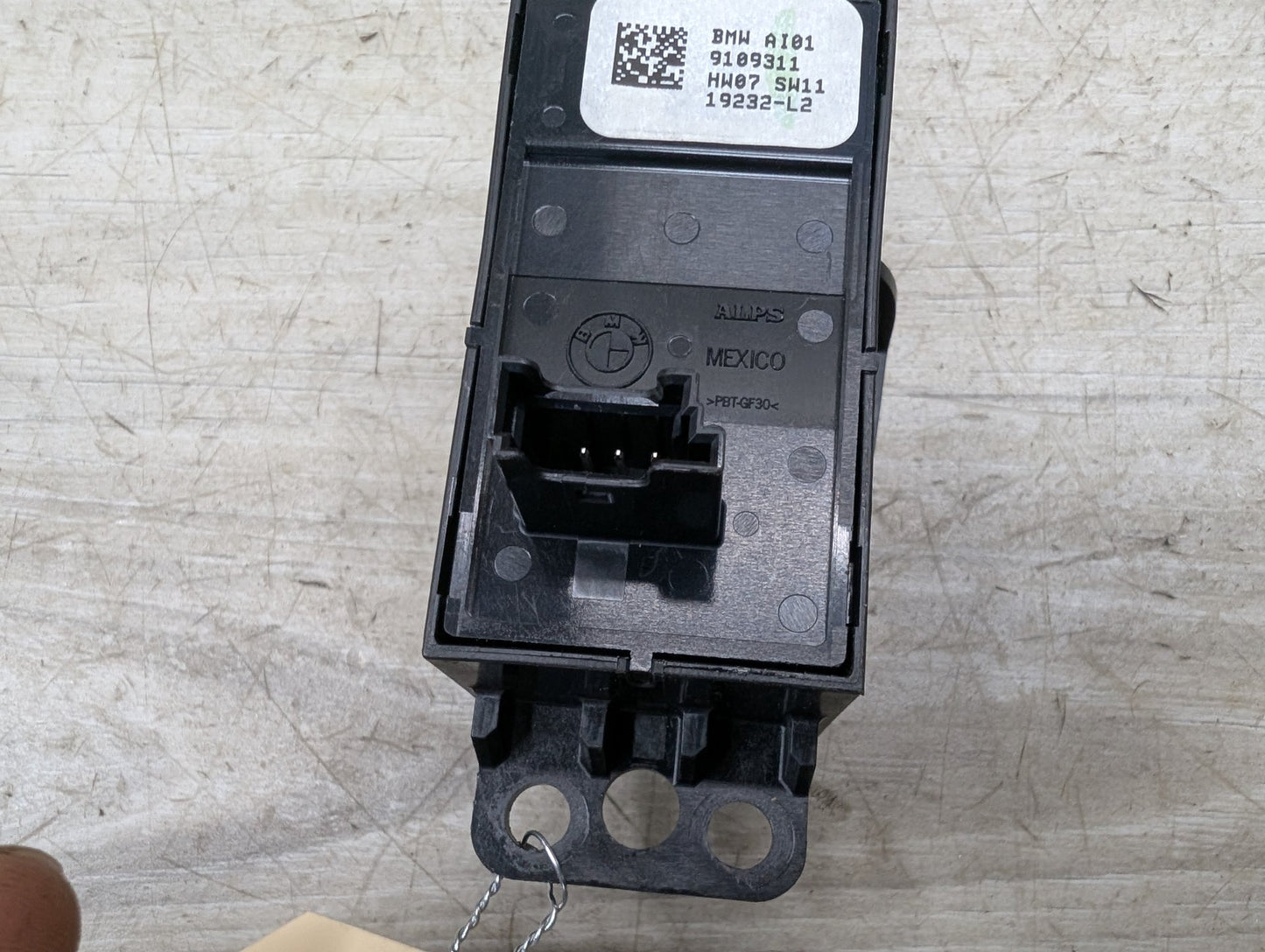 OEM BMW F90 M5 G30 G01 X3 G02 X4 F97 F98 Parking Brake Auto Hold Switch BLACK