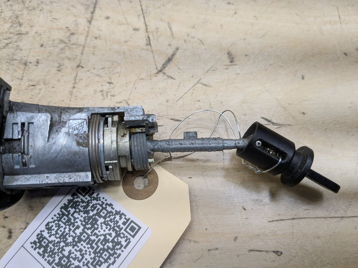 2012-2018 Audi A6 C7 Front Left Driver Key Lock Mechanism w/ Key f107837167BN