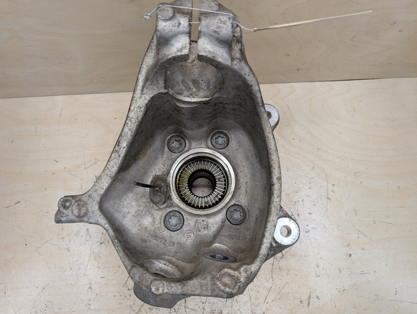 2018-2024 BMW X3 G01 Front Right Passenger Spindle Knuckle w/ Bearing 6882596