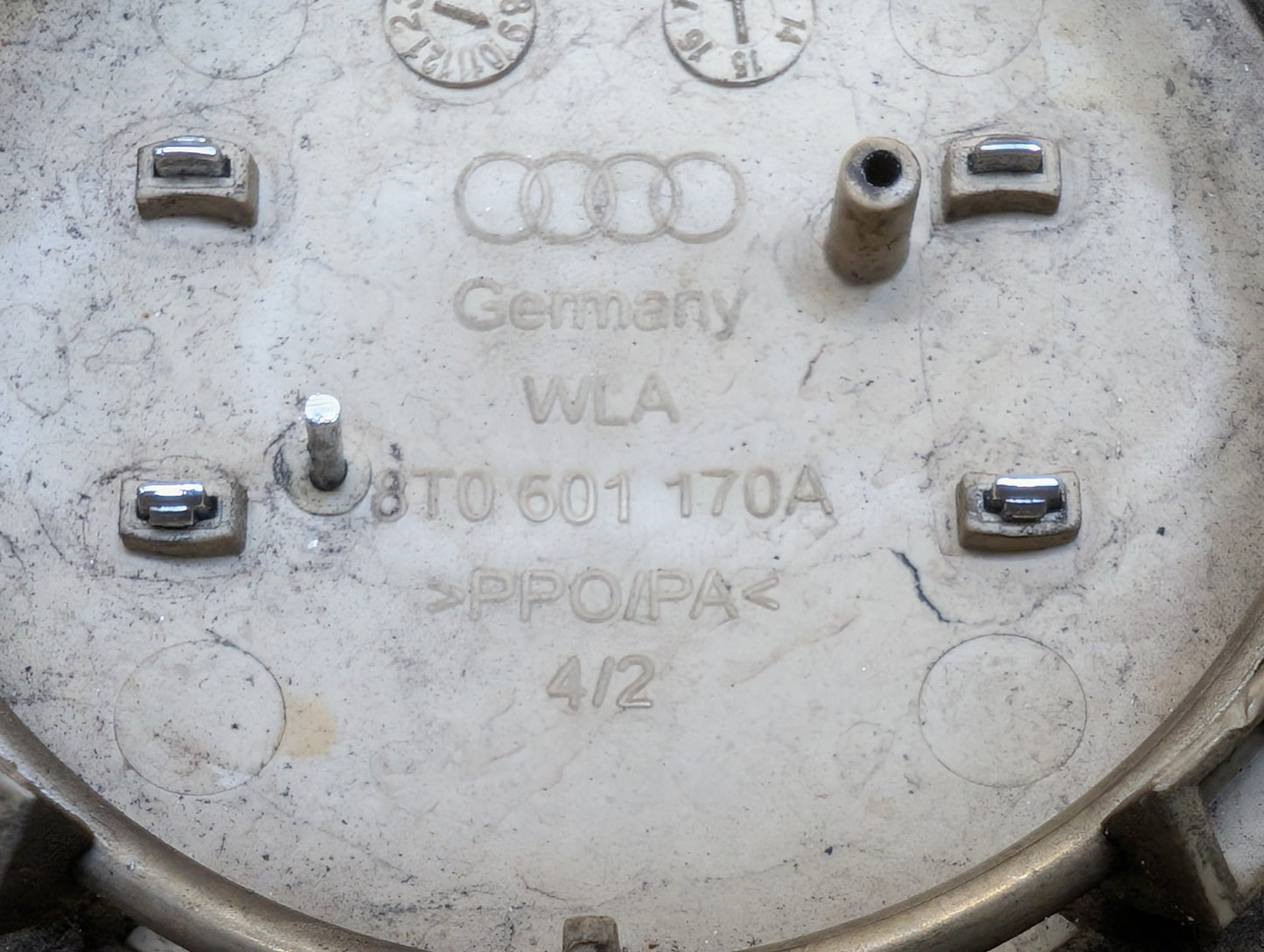 2011-2017 Audi RS5 8T Wheel Rim Hub Center Cap SET 8T0601170A OEM