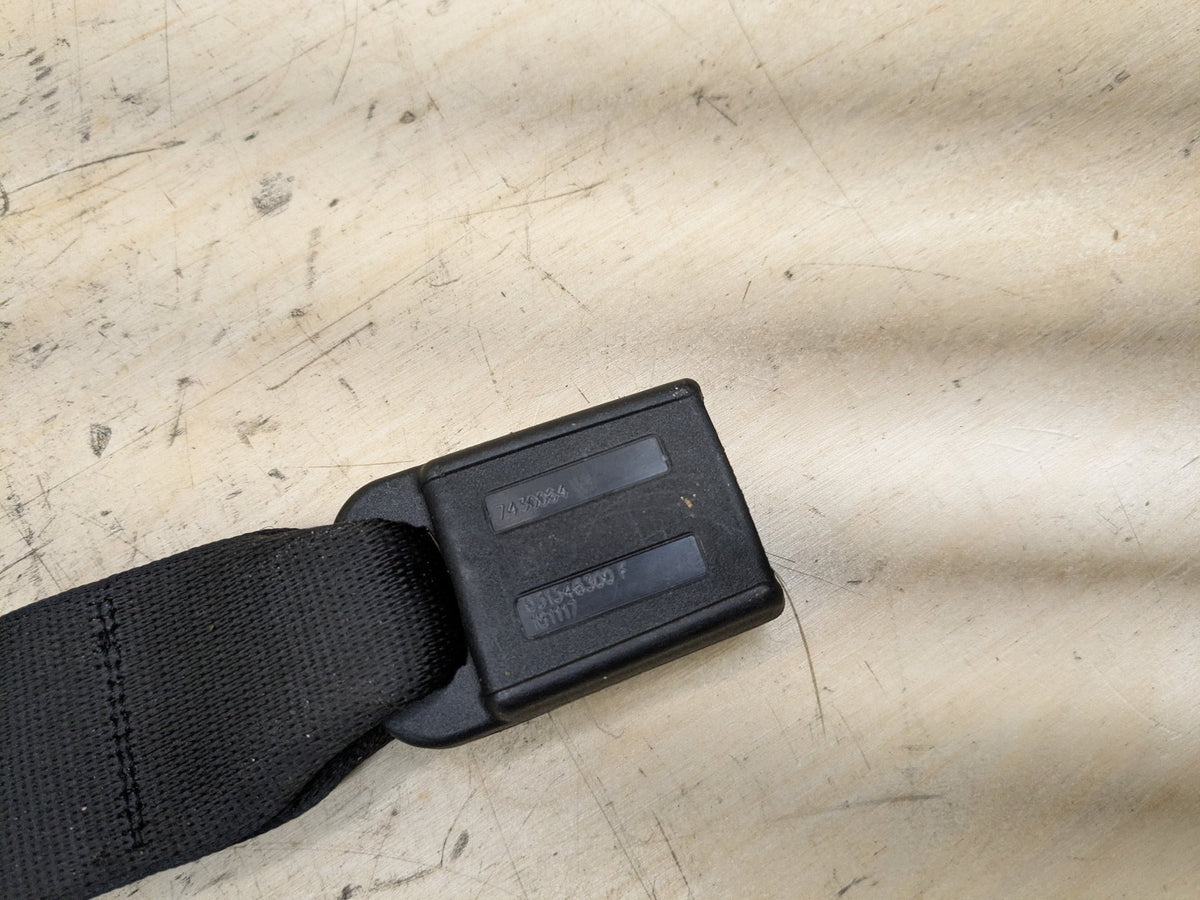 17-23 OEM BMW G30 530 F90 M5 Sedan Rear Left 2nd Row Center Seat Belt Buckle
