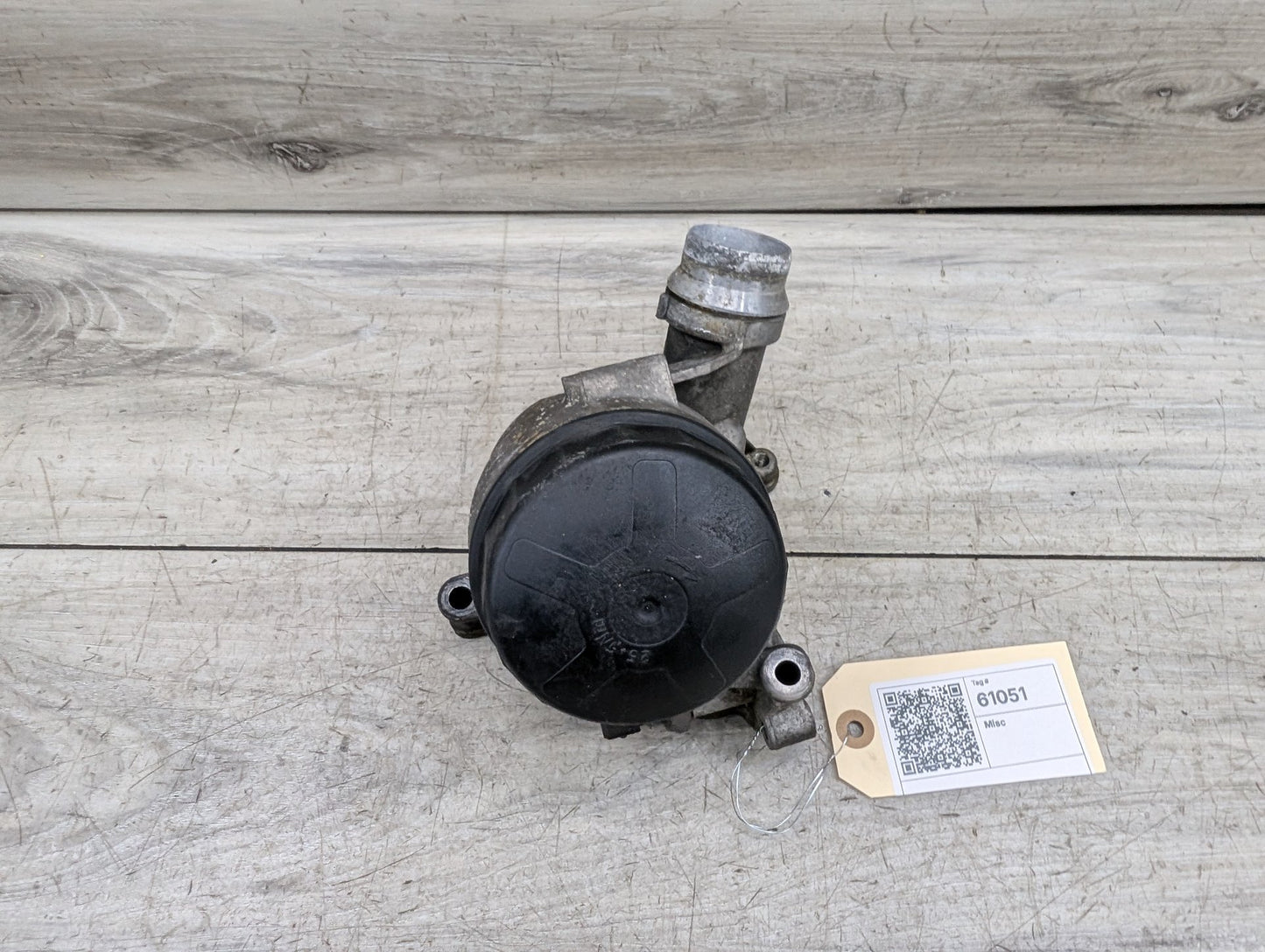 OEM BMW E82 E88 E90 E92 E93 Engine N51 N52 N54 N55 Oil Filter Housing COOLER
