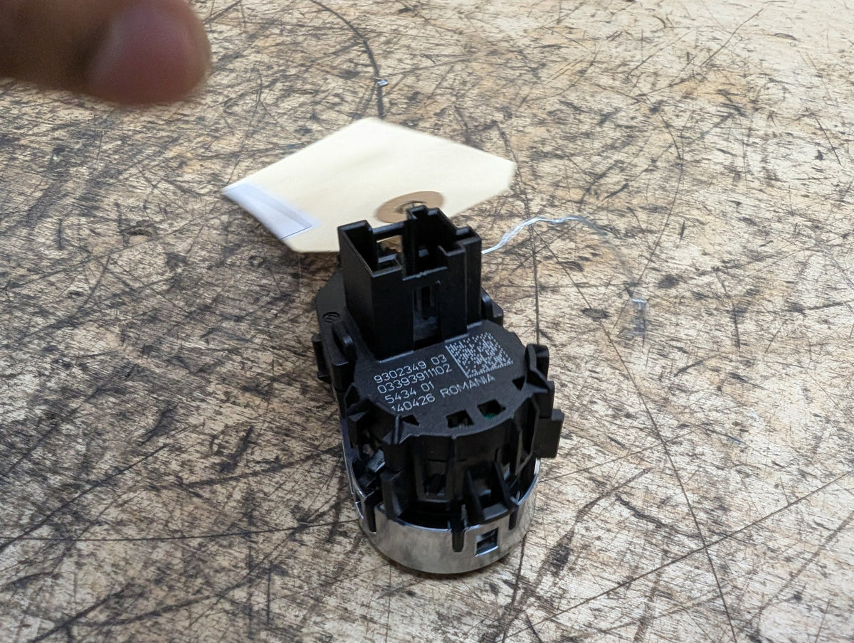 16-22 OEM BMW G11 G12 740 750 Engine Ignition Start Stop Button Switch Button