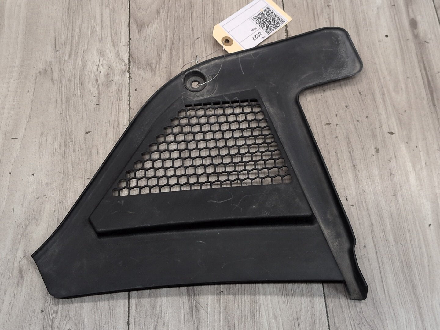 2019 - 2026 BMW X5 G05 Right Passenger Side Cowl Cover 7434883 N63B44M3