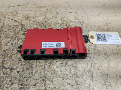 OEM BMW G11 G12 G14 G15 G16 G30 B+ Junction Terminal Power Relay Fuse Box