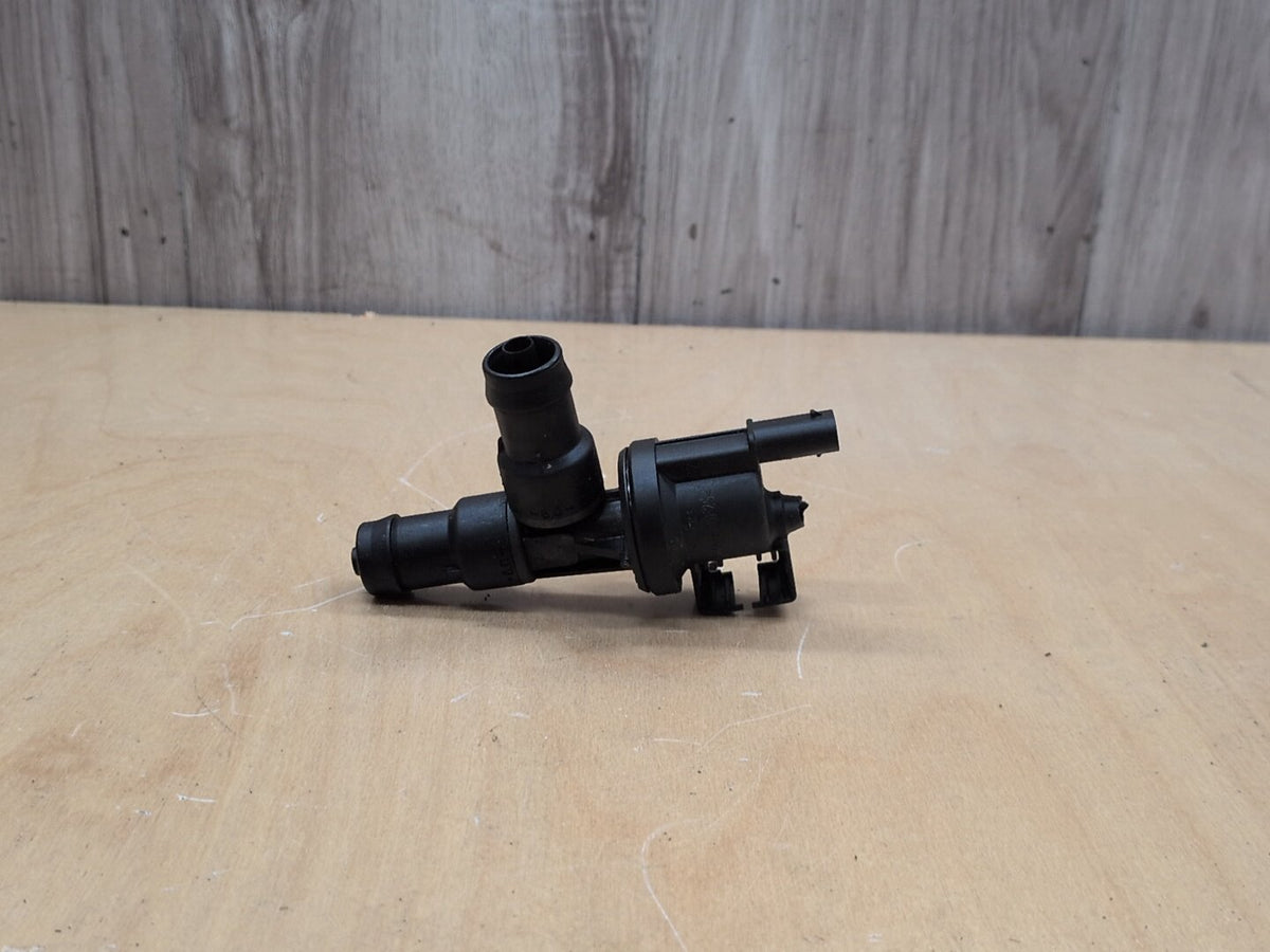 OEM BMW F22 F30 F32 G01 G05 G12 G20 G30 Fuel Tank Vapor Breather Valve B46 B58