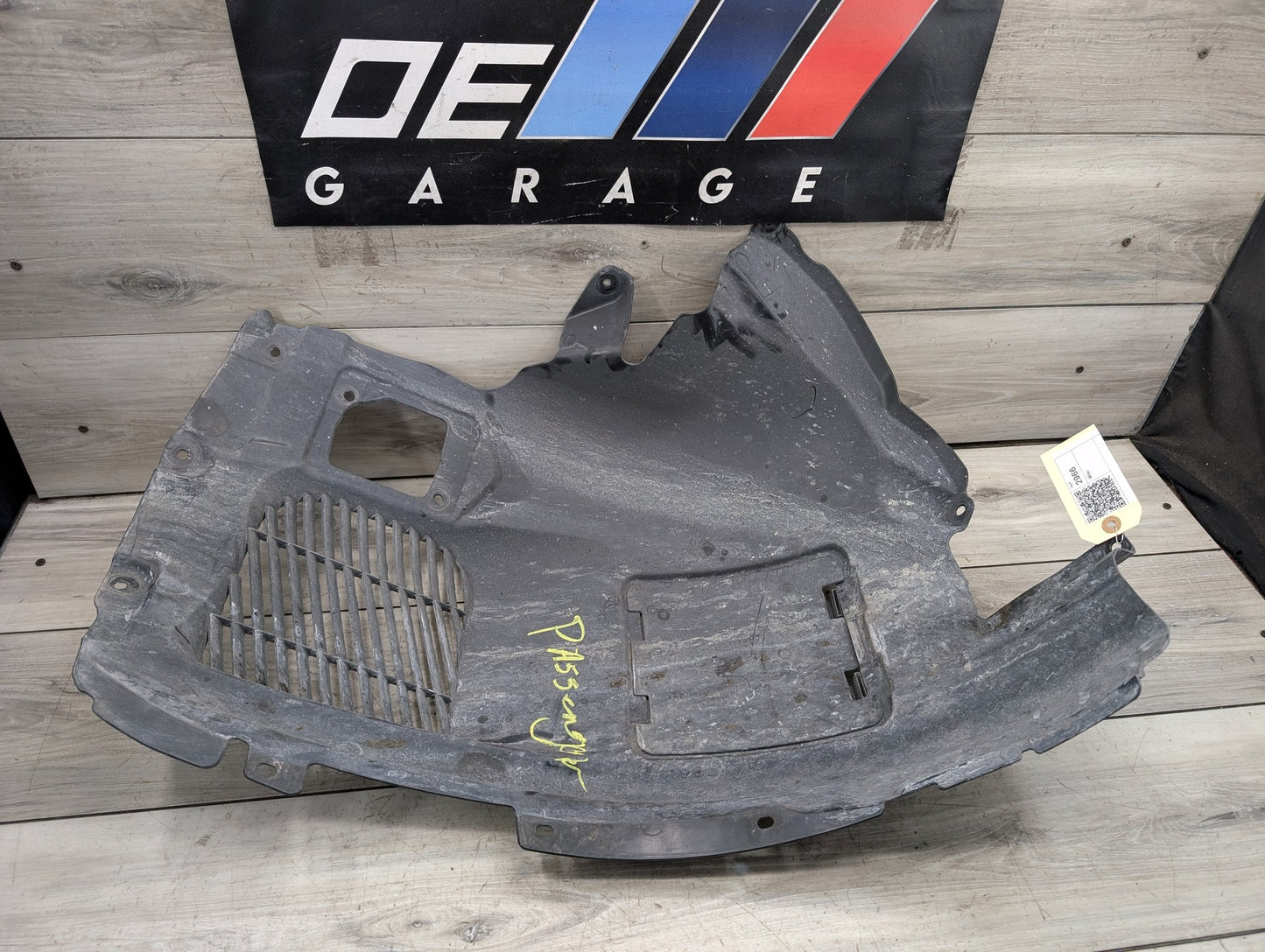 2018 - 2024 BMW X3 G01 Front Right Passenger Wheel Fender Liner Splash Guard 7394814 B58B30O1