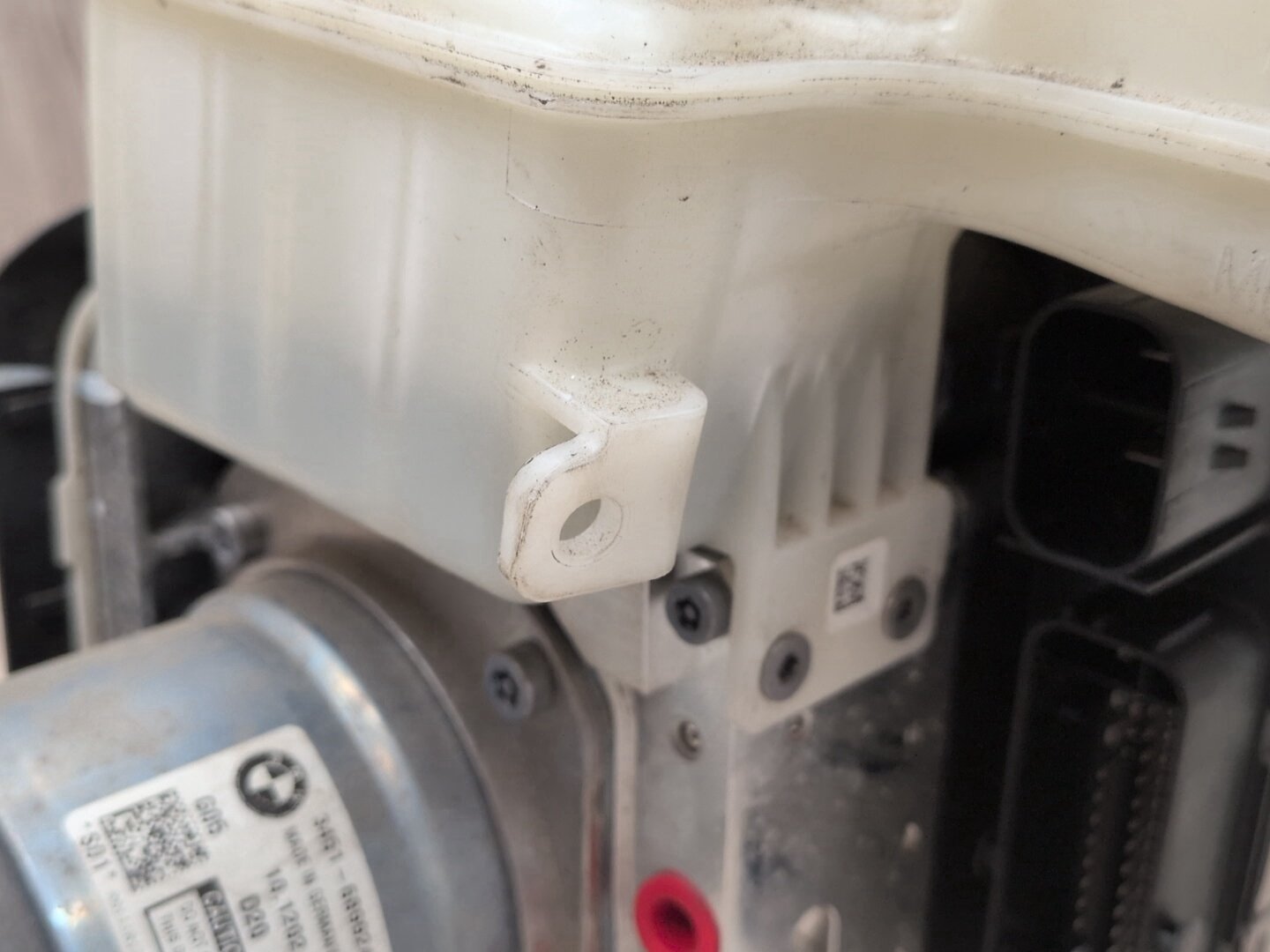2019 - 2026 BMW X5 G05 ABS Pump Module 6899246 N63B44M3