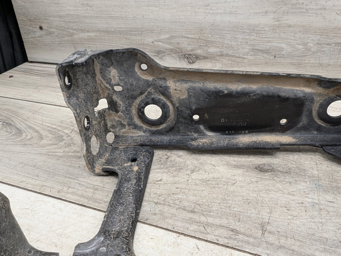 OEM BMW G01 G02 F97 F98 X3 X4 Front Left Driver Radiator Reinforcement Bracket