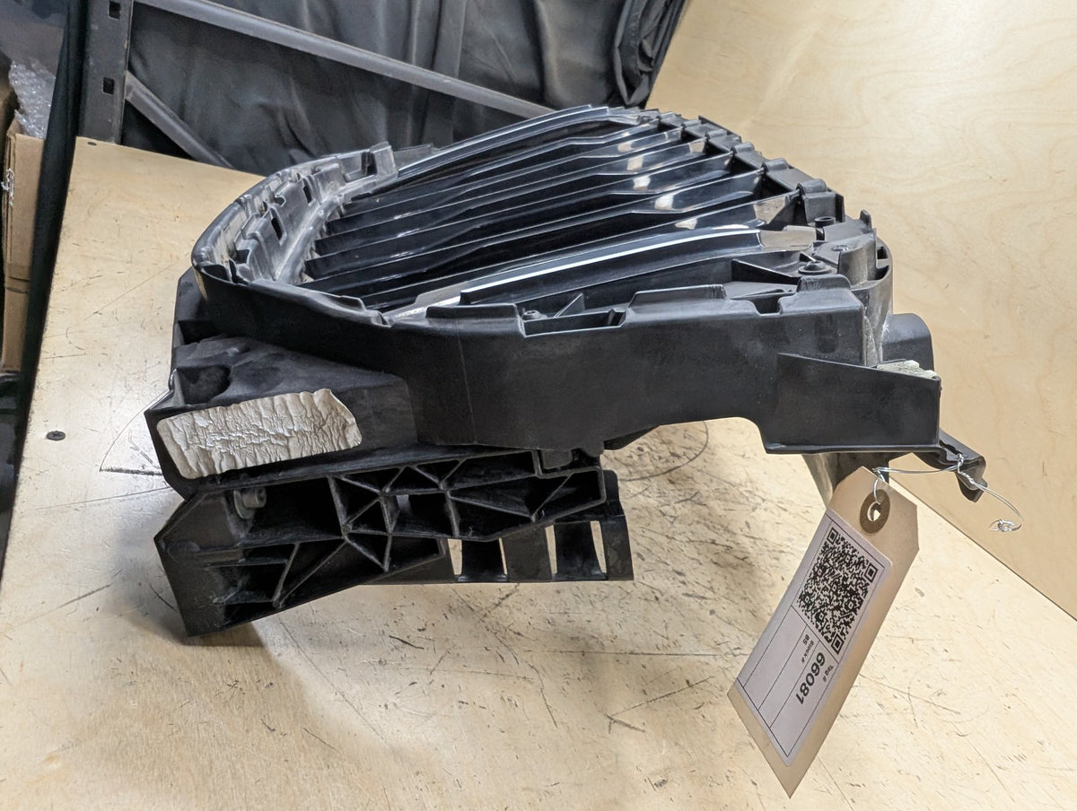 2019-2026 BMW X5 G05 Front Bumper Radiator Air Flap Shutter 9465527 OEM