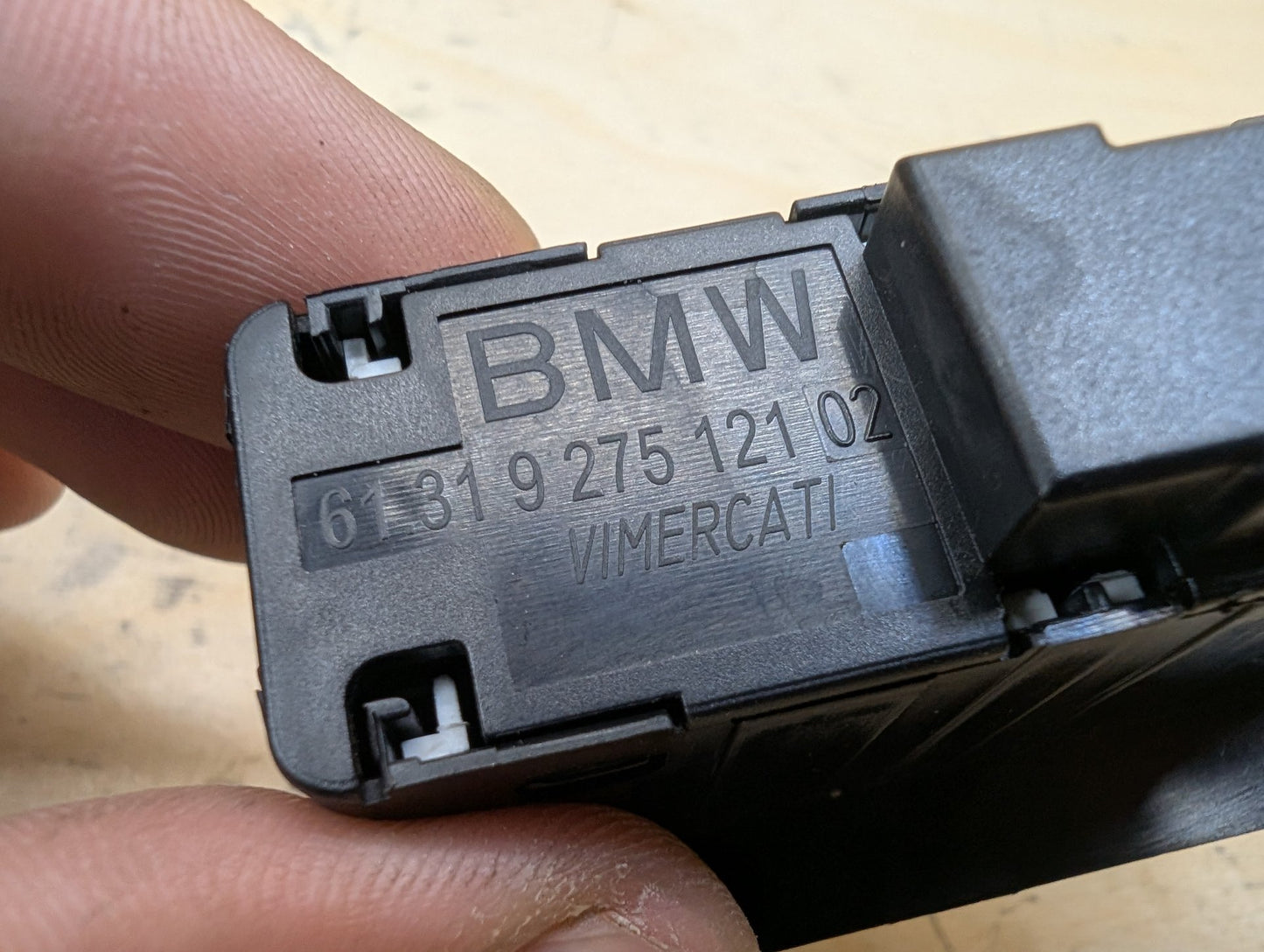 OEM BMW F02 F10 F15 F48 F90 G01 G20 G30 G80 X3 Rear Trunk Lid Center Lock Switch
