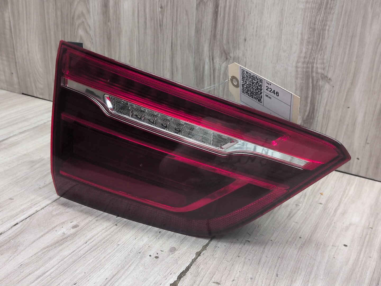 15-19 OEM BMW F16 F86 X6 X6M Rear Left Driver Inner Liftgate Stop Tail Light