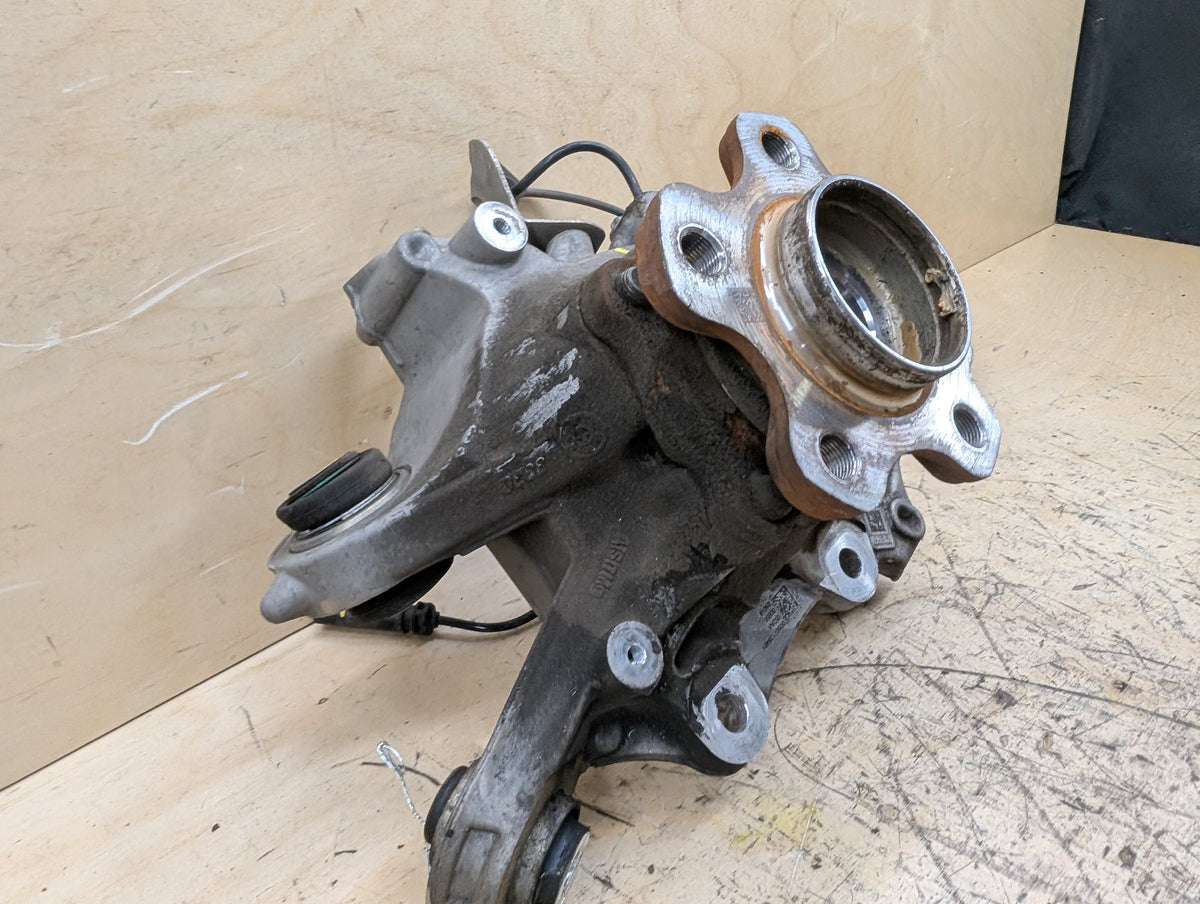 19-25 OEM BMW G20 330 M340 REAR Right Passenger Side Knuckle Hub Spindle Bearing