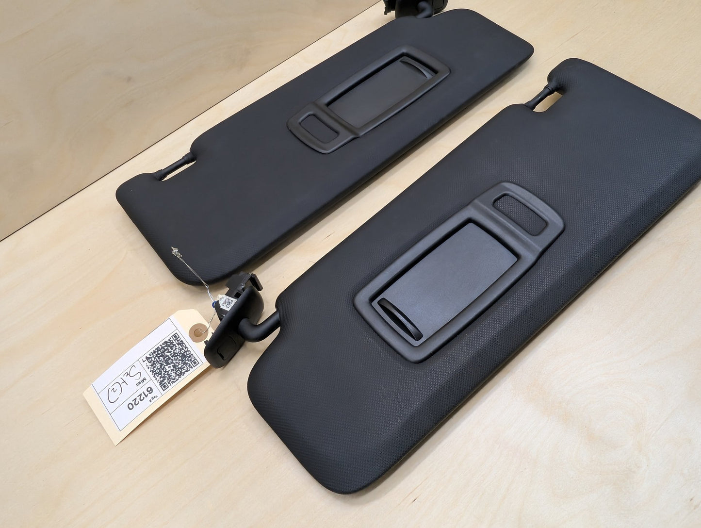 2018-2024 BMW X3 G01 Front Left Right Sun Visor SET 8071073