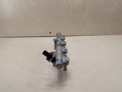2018-2024 BMW G01 X3 B46B20O0 Engine Motor Fuel Injector Rail Line 8694198