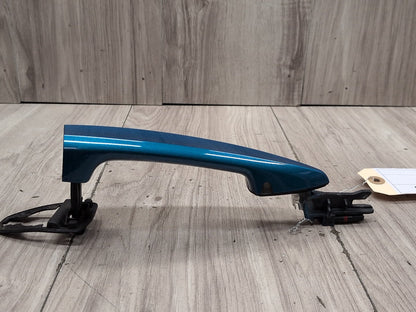 2015 - 2019 BMW X6 F86 Front or Rear Right Passenger Exterior Door Handle w/ Comfort Access 8068462 S63B44T2
