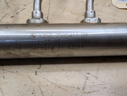 OEM BMW F10 F15 F25 F30 F32 F36 320 328 Engine N20 N26 Fuel Injector Line Rail