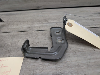 2014 - 2019 BMW 340 F34 Front Right Passenger Fender Brackets SET 7293728 B58B30M0