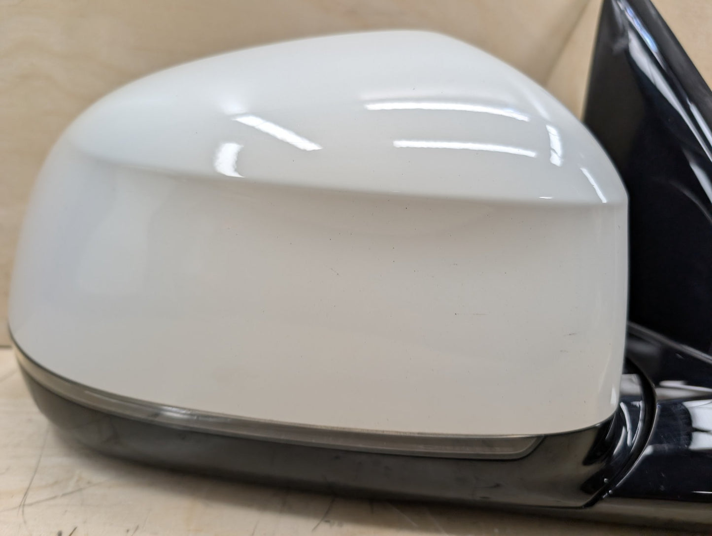 2018-2024 BMW X3 G01 Front Right Passenger Side Mirror Assembly 8491670