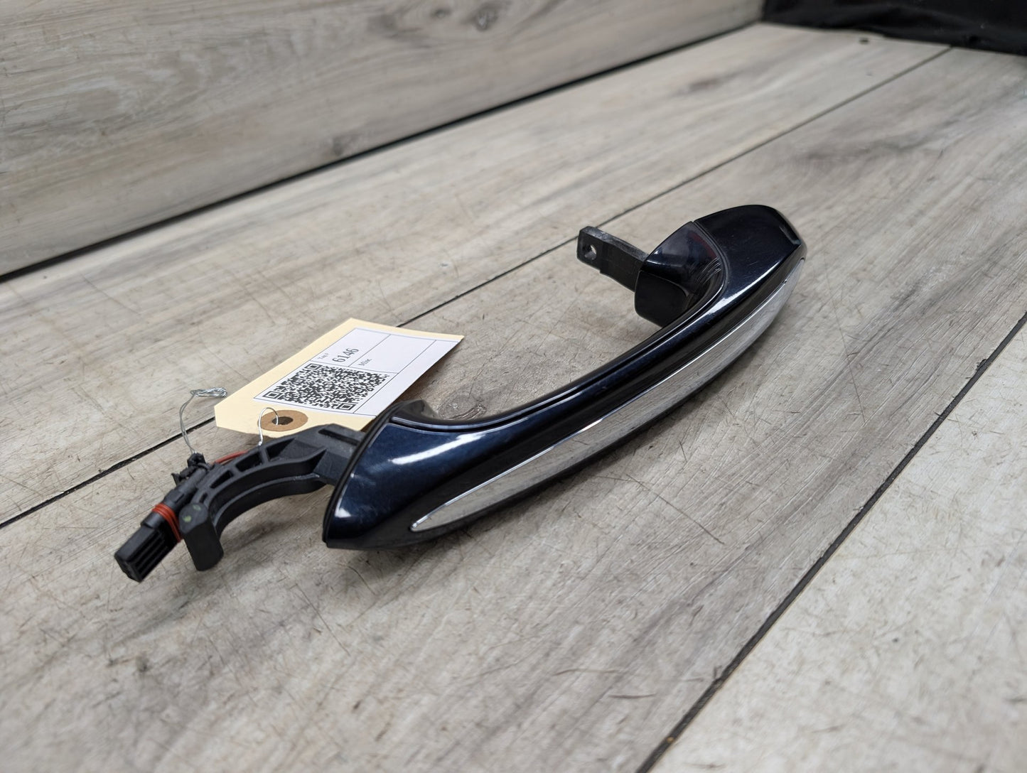 17-23 OEM BMW M550i xDrive G30 Front Left Driver Exterior Door Handle w/ Comfort Access 8071339