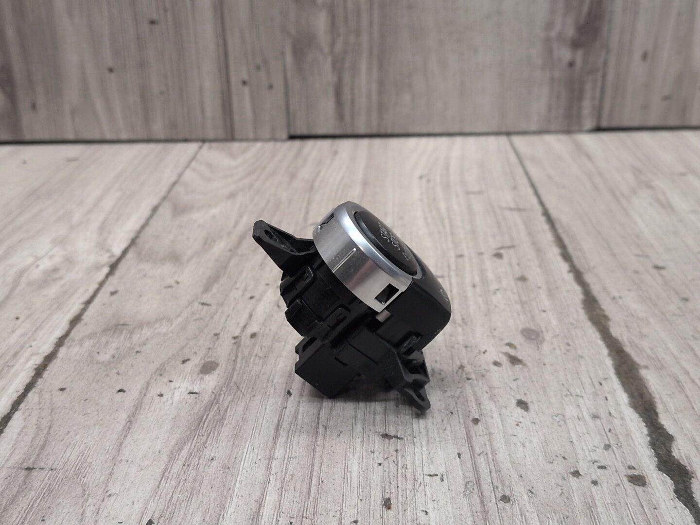 2012-2018 BMW M6 F06 Start Stop Button 9153831
