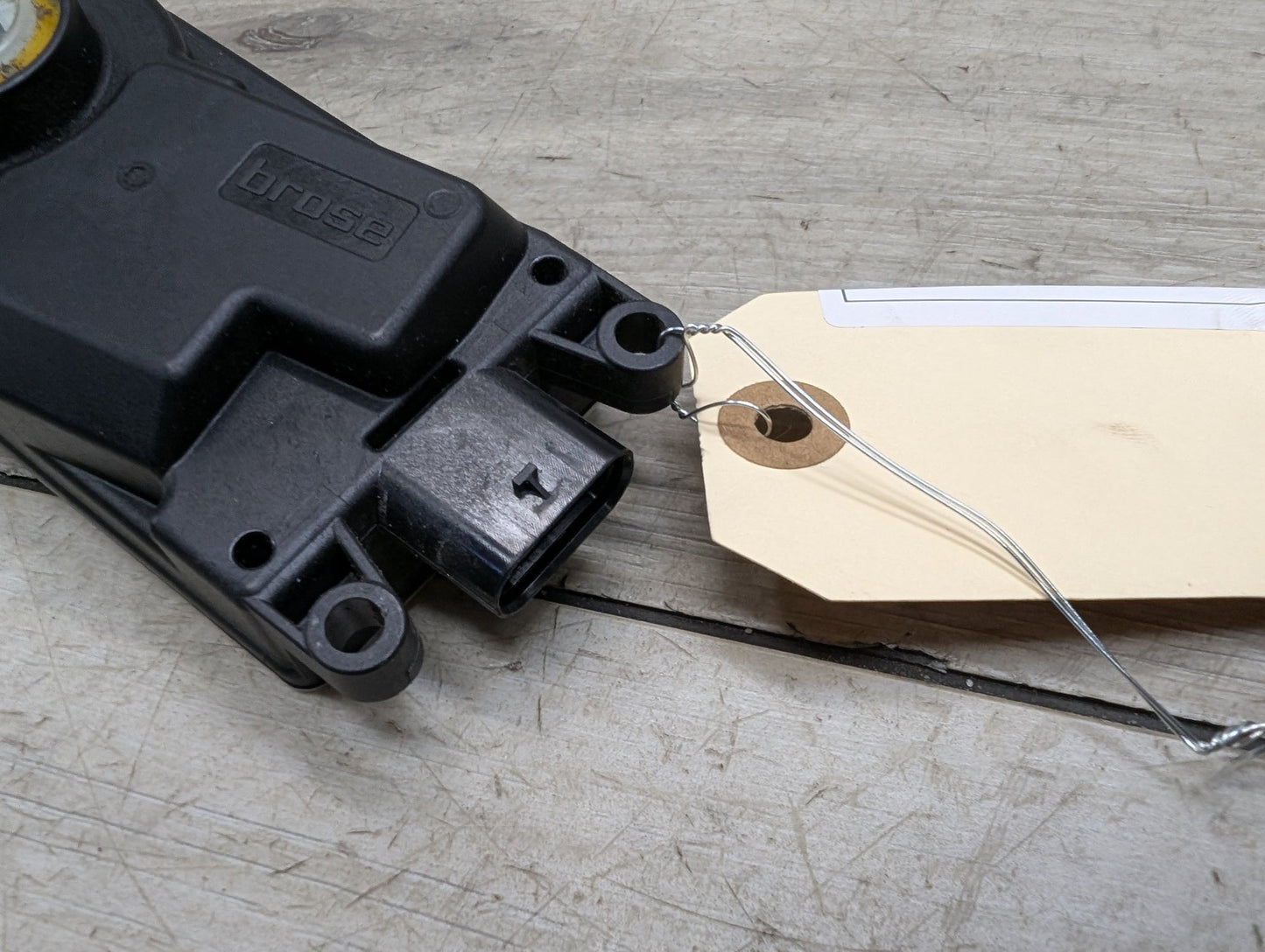 OEM BMW G30 530 540 M550 G12 740 750 M760 Upper Grille Air Flap Motor Actuator