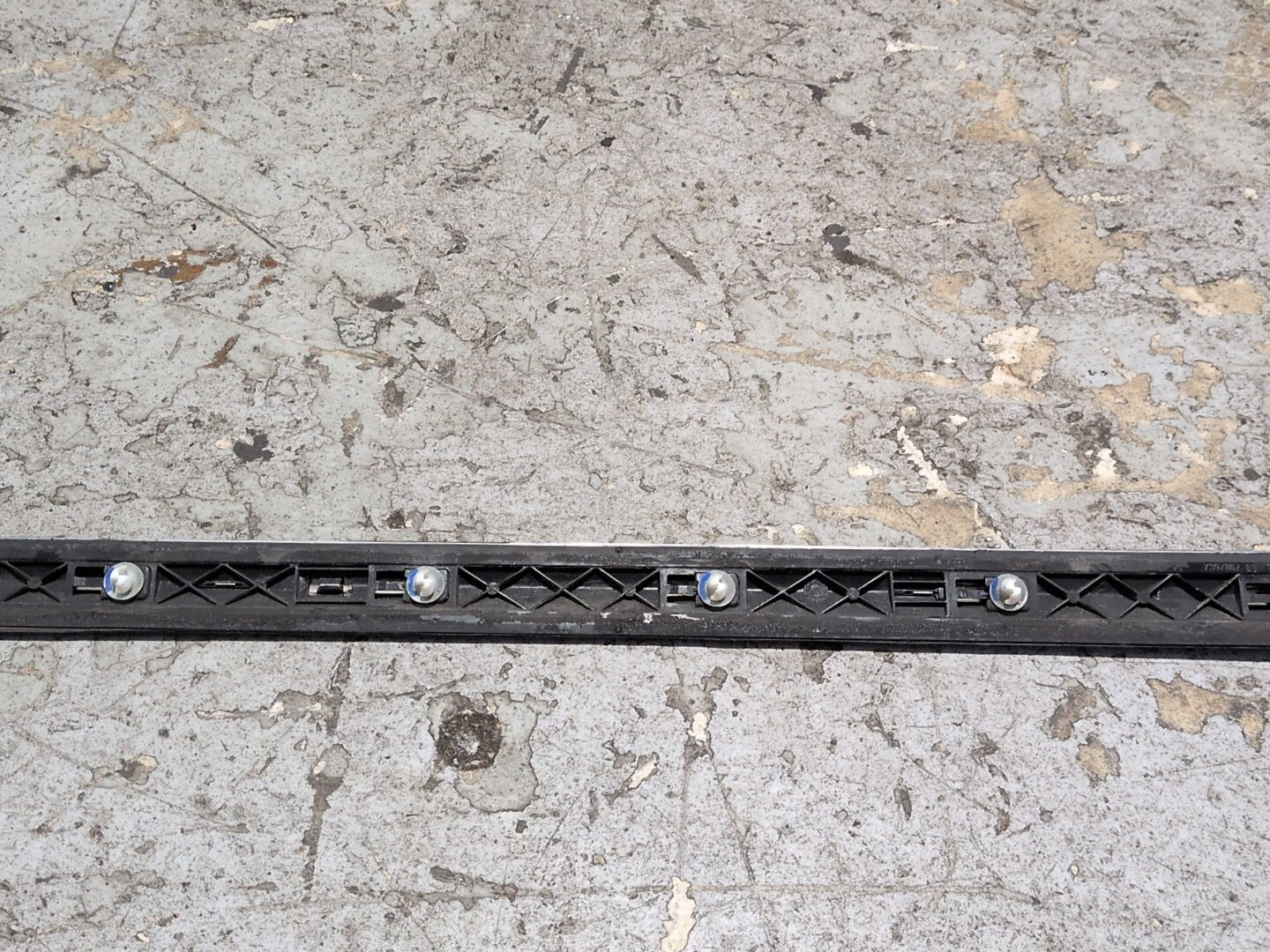 2018 - 2024 BMW X3 G01 Front Left Driver Exterior Door Trim Molding 7397867 B58B30M0