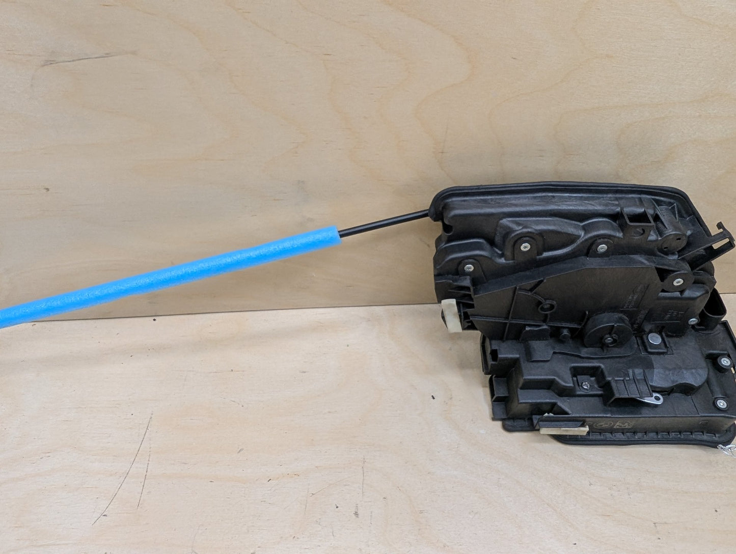 2015-2019 BMW X6 F16 Front Left Driver Door Latch Lock Actuator 7362781