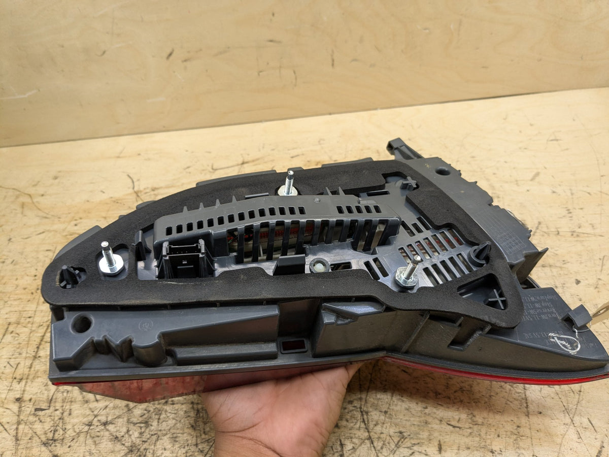 16-19 OEM BMW G11 G12 740 750 Rear Right Passenger Trunk Inner Stop Tail Light