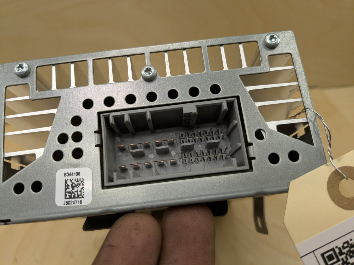 18-21 OEM BMW G01 F97 X3 X3M Hi-Fi HiFi Stereo Audio Amp Amplifier HARMAN BECKER