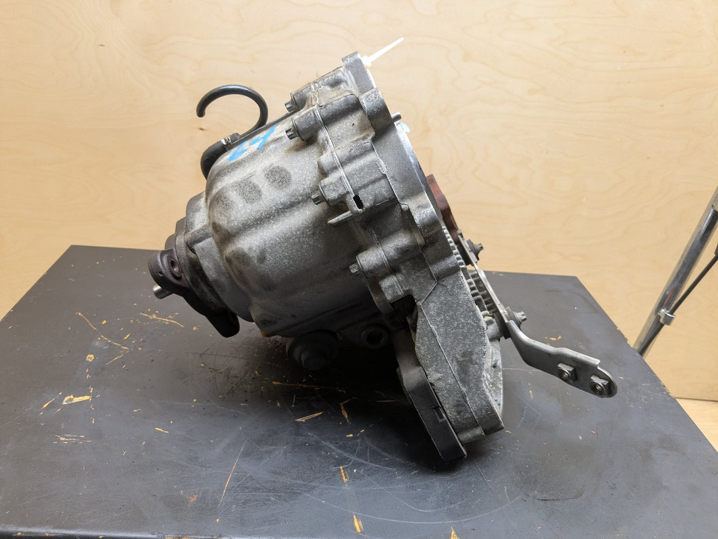 OEM BMW E60 E61 E90 E92 E93 MANUAL Transmission Transfer Case Box Gearbox ATC300 79k
