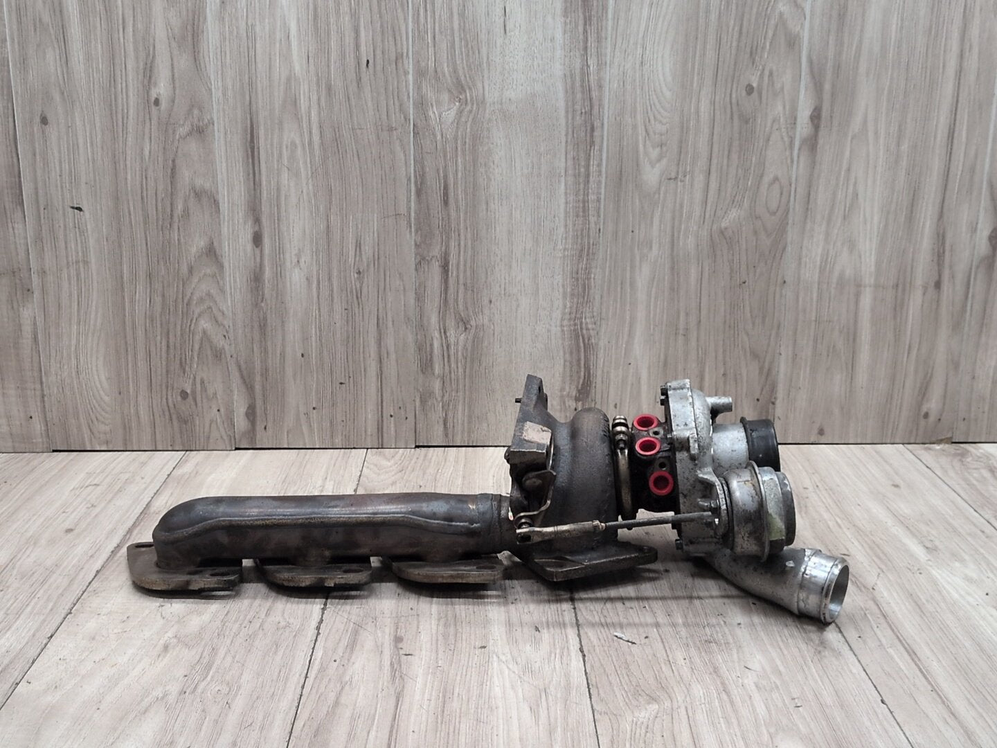 09-12 Mercedes-Benz W212 E550 M278 LEFT Engine Motor Turbo Charger w/ Manifold