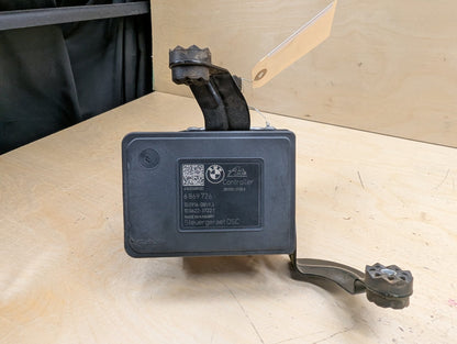 2012-2018 BMW 328i F30 ABS Pump Module 6869726