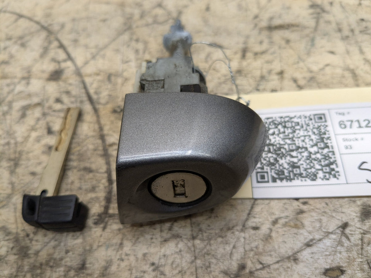 07-13 OEM BMW E92 E93 335 Driver Door Lock Cylinder Mechanism Gray A52