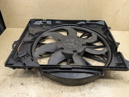 2007-2013 BMW 328i E92 Radiator Cooling Fan Shroud Assembly SET 7581653