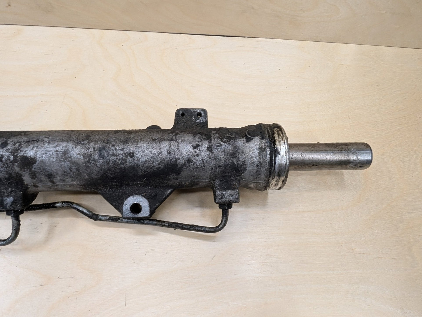 OEM BMW E82 E88 E90 E92 E93 328 335 RWD Power Steering Gear Rack and Pinion L5