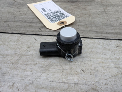 OEM BMW G01* G05* G20 G22 G23 G26 G42 G80 G82 M8 Bumper Parking PDC Sensor WHITE