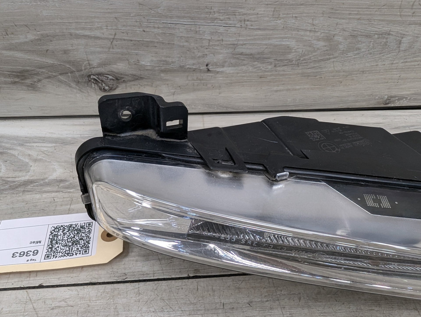 2017-2023 BMW 530i G30 Front Right Passenger Bumper Fog Lamp Light 7349132