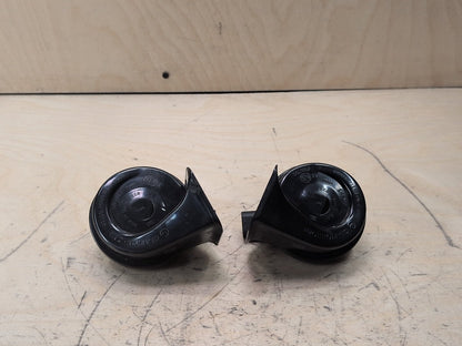 2019-2026 BMW X5 G05 Alarm Horns SET 7442770 OEM