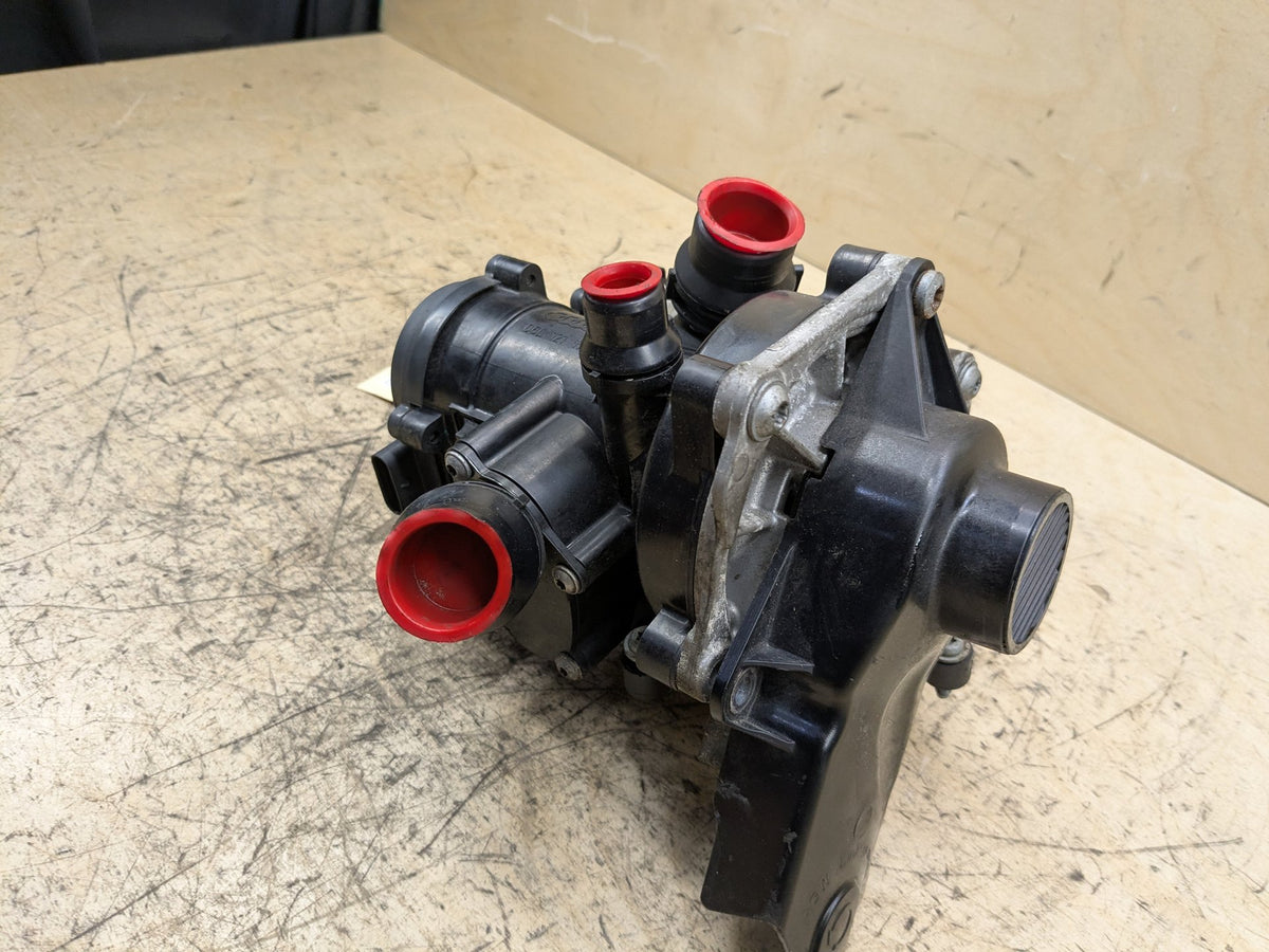 2012-2018 Audi C7 A6 CYNB Engine Motor Cooling Auxiliary Water Pump 06L121111M
