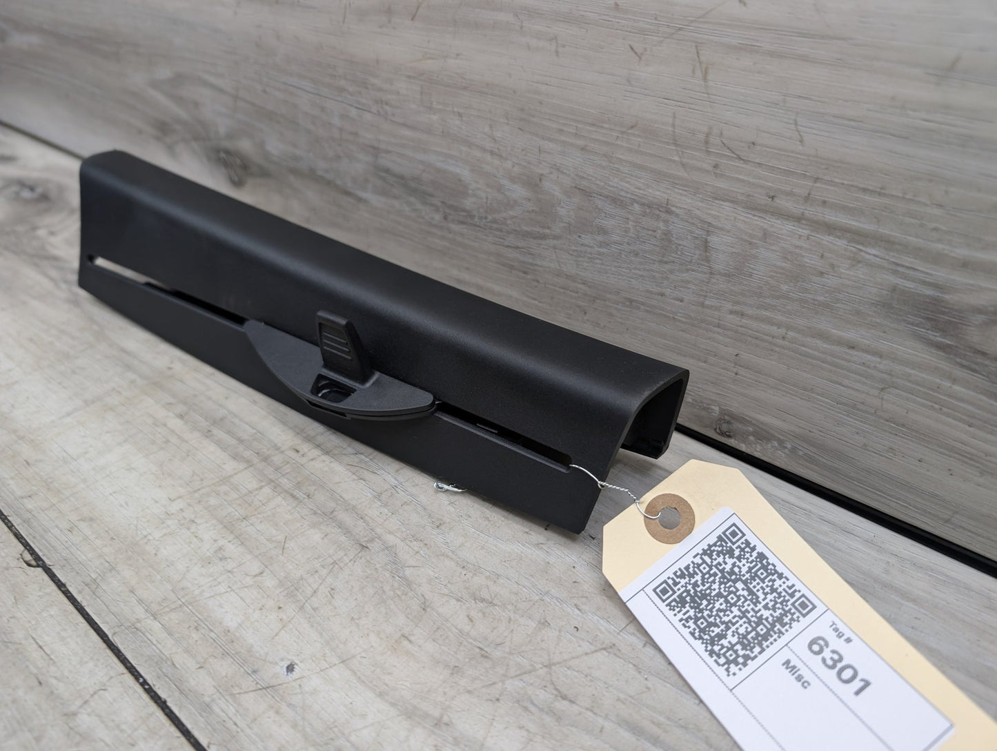 OEM BMW F90 G30 540 M550 M5 Rear Right Passenger Quarter Window Roller Sun Shade
